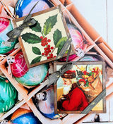 Min. Case Pack of 2 // American Holly Christmas Copper & Glass Coaster, Set of 4